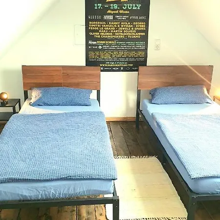 Frankes Sleep Apartment, 6 Einzelbetten Velbert