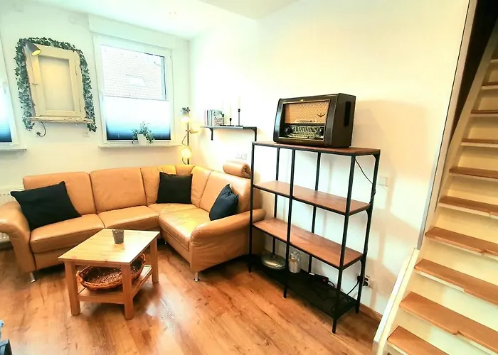 Frankes Sleep Apartment, 6 Einzelbetten * Фельберт