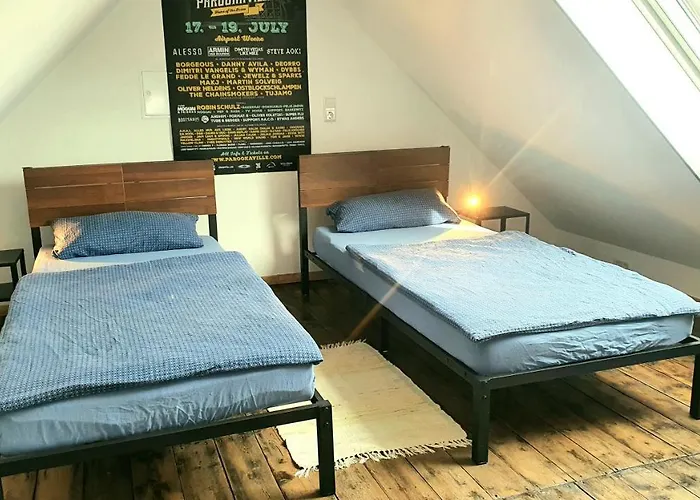 Апартаменты Frankes Sleep Apartment, 6 Einzelbetten